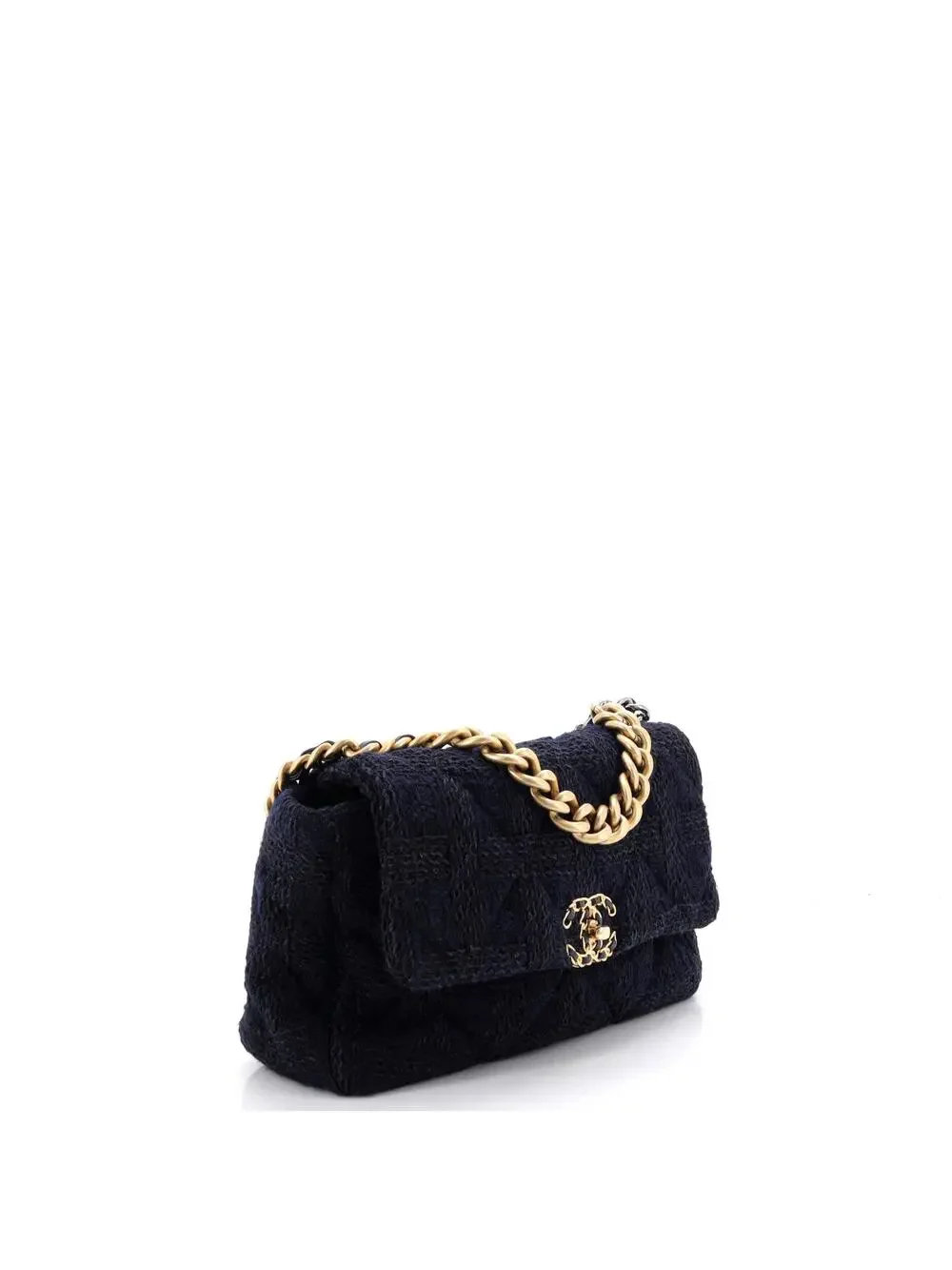 CHANEL elevate your
